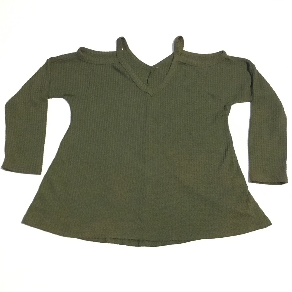 Camouflage green long sleeve top.